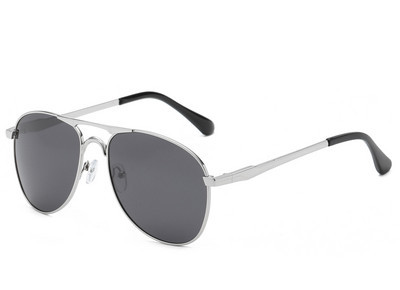 Ανδρικά γυαλιά ηλίου με μεταλλικό σκελετό
