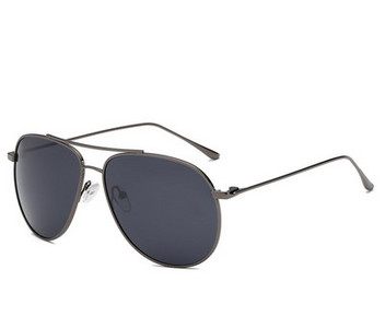 Μοντέρνα γυαλιά ημέρας και νύχτας