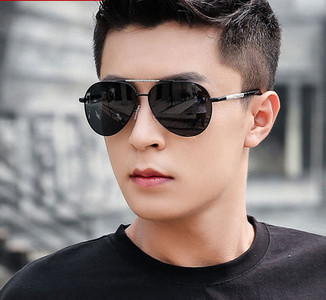 Μοντέρνα ανδρικά γυαλιά ηλίου κατάλληλα για οδήγηση