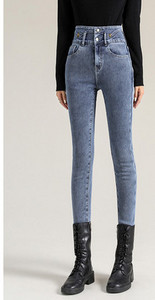 Γυναικείο ψηλόμεσο τζιν με κέντημα