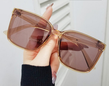 Νέο μοντέλο κομψών ανδρικών γυαλιών