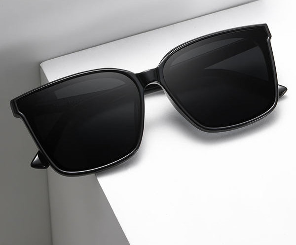 Νέο μοντέλο κομψών ανδρικών γυαλιών