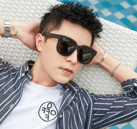 Moderne muške naočale sa UV zaštitom