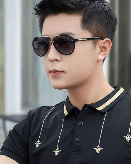 Ανδρικά γυαλιά ηλίου με μεταλλικό στοιχείο