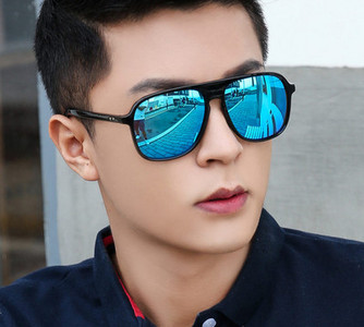 Νέο μοντέλο ανδρικών γυαλιών ηλίου με προστασία UV