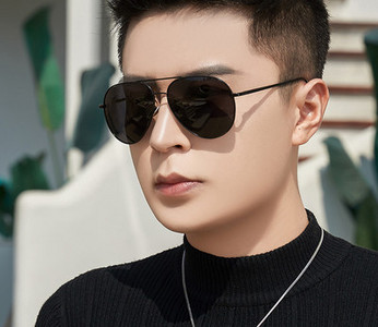 Τρέχοντα γυαλιά ηλίου - με στρογγυλό σχήμα