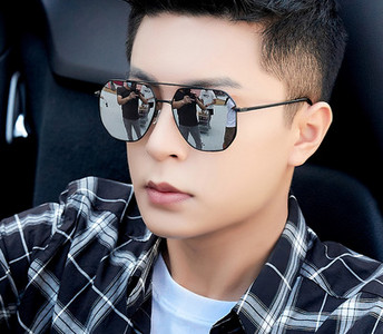 Ανδρικά γυαλιά casual με λεπτό μεταλλικό σκελετό