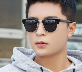 Novi model polariziranih muških sunčanih naočala