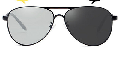 Μοντέρνα ανδρικά γυαλιά ηλίου κατάλληλα για οδήγηση