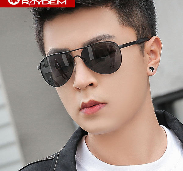 Μοντέρνα ανδρικά γυαλιά ηλίου κατάλληλα για οδήγηση