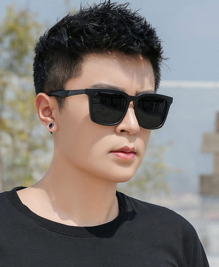 Νέο μοντέλο ανδρικά γυαλιά με τζάμι καθρέφτη