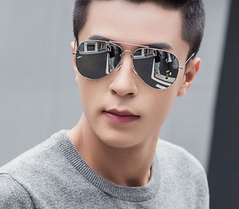 Γυαλιά ηλίου για οδήγηση