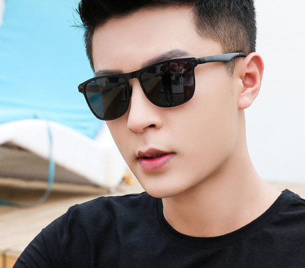 UV-kaitsega igapäevase mudeli meeste prillid