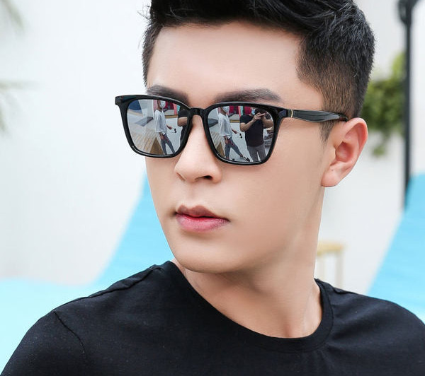 Uus meeste prillide mudel - ruudu kujuga