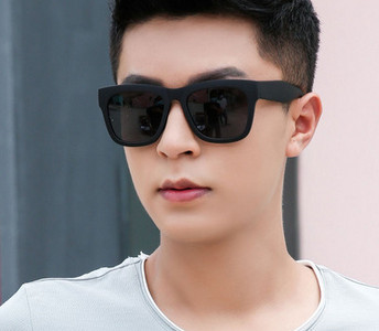 Retro plastraamiga meeste kandilised päikeseprillid