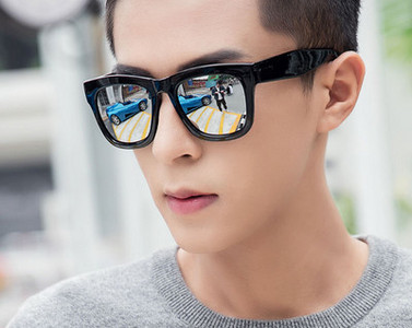 Retro plastraamiga meeste kandilised päikeseprillid