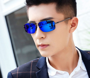 Μοντέρνα ανδρικά γυαλιά ηλίου κατάλληλα για οδήγηση