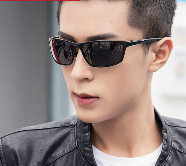 Muške crne sunčane naočale