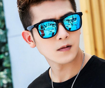 Ochelari actuali pentru bărbați cu efect de oglindă