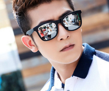 Ochelari actuali pentru bărbați cu efect de oglindă