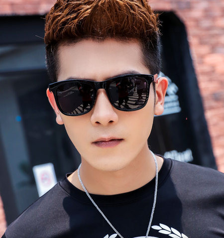 Ochelari actuali pentru bărbați cu efect de oglindă