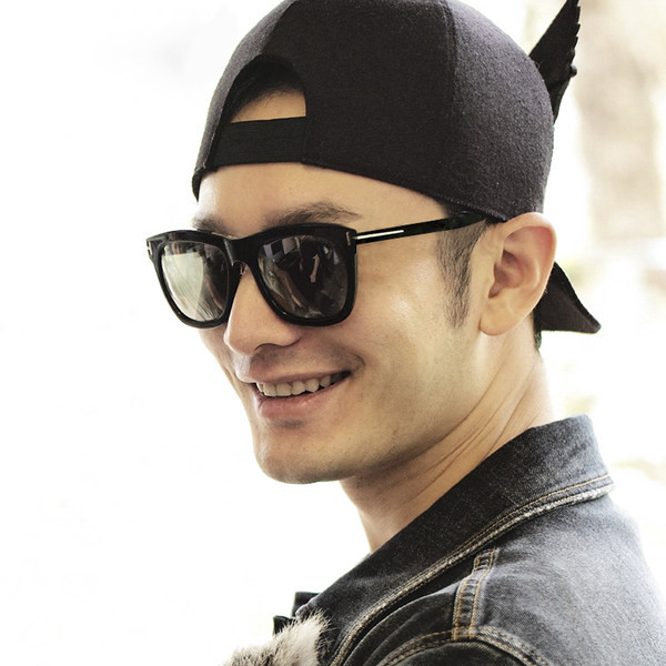 Ochelari de soare pentru bărbați - în diferite culori