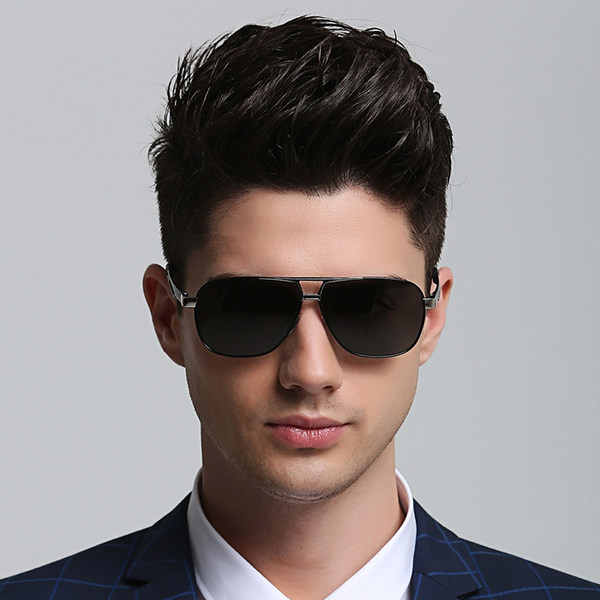 Ochelari de soare eleganti pentru barbati