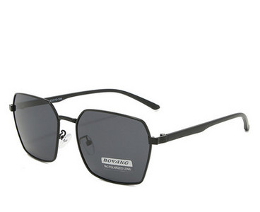 Ochelari negri la modă pentru bărbați