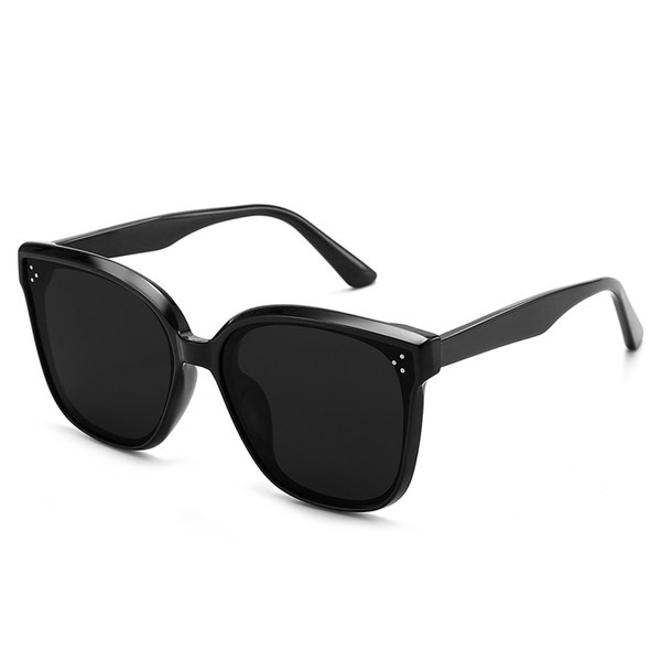 Ochelari de soare moderni pentru bărbați