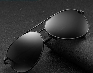 Värvimuutvad päikeseprillid meestele