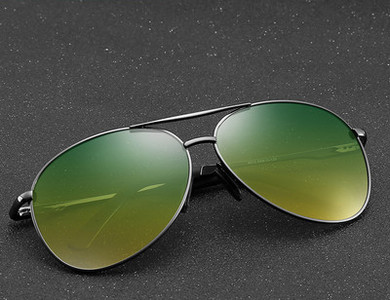 Värvimuutvad päikeseprillid meestele