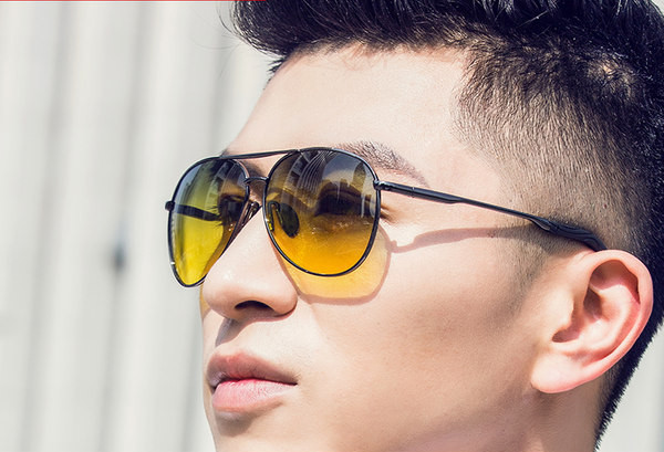 Värvimuutvad päikeseprillid meestele