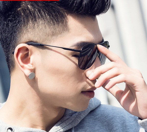 Värvimuutvad päikeseprillid meestele