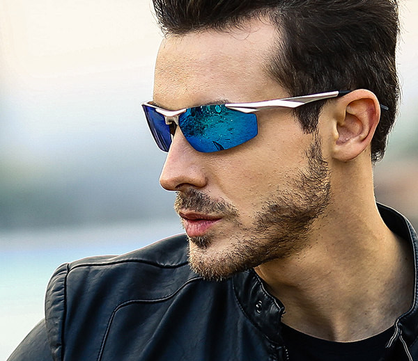 Ochelari pentru bărbați în diferite culori