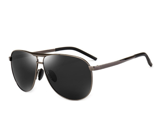 Ochelari de soare eleganti pentru barbati