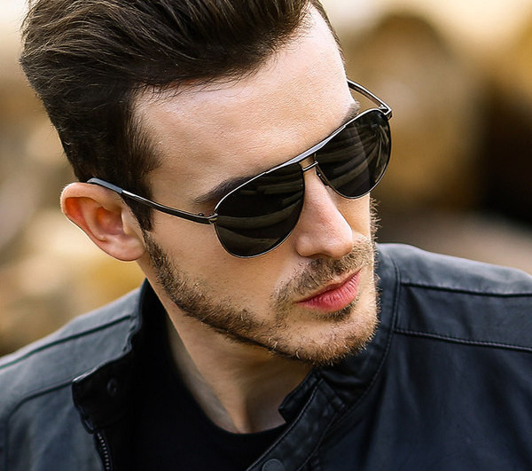Ochelari de soare eleganti pentru barbati