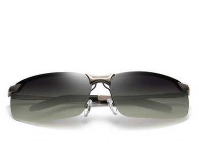 Νέο μοντέλο ανδρικών γυαλιών ηλίου με αντηλιακή προστασία