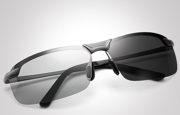 Νέο μοντέλο ανδρικών γυαλιών ηλίου με αντηλιακή προστασία