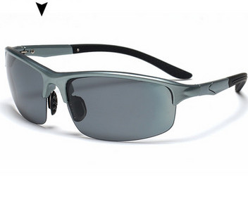 Muške sunčane naočale - u raznim bojama