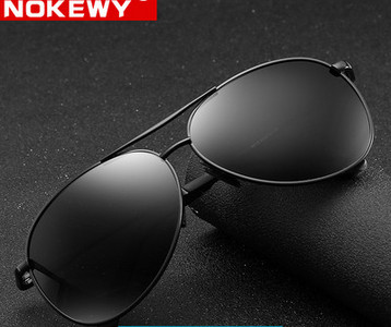 Καθημερινά ανδρικά γυαλιά με προστασία UV