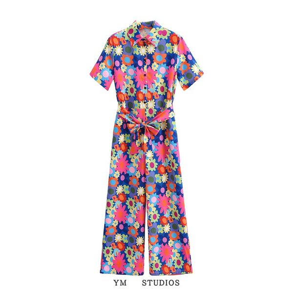 Ženski kombinezon sa cvjetnim motivima i remenom