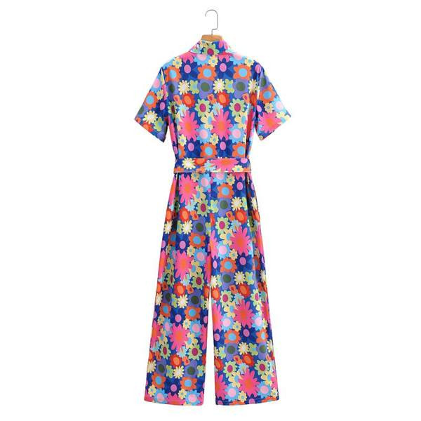 Ženski kombinezon sa cvjetnim motivima i remenom