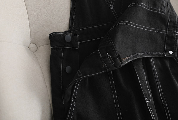 Casual γυναικεία ολόσωμη φόρμα με τιράντες - μαύρο χρώμα