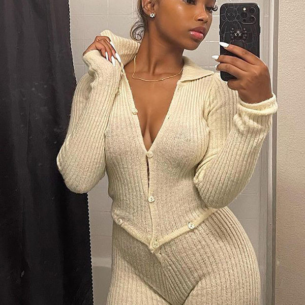 Γυναικεία ριγέ ολόσωμη φόρμα με κουμπιά