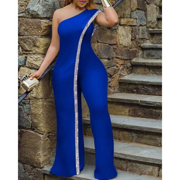 Moderan ženski kombinezon sa širokim nogavicama i šljokicama