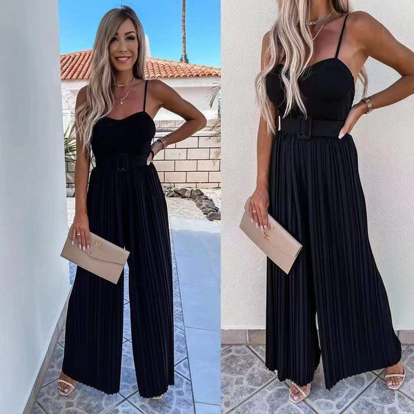 Κομψή γυναικεία ολόσωμη φόρμα με λεπτές τιράντες