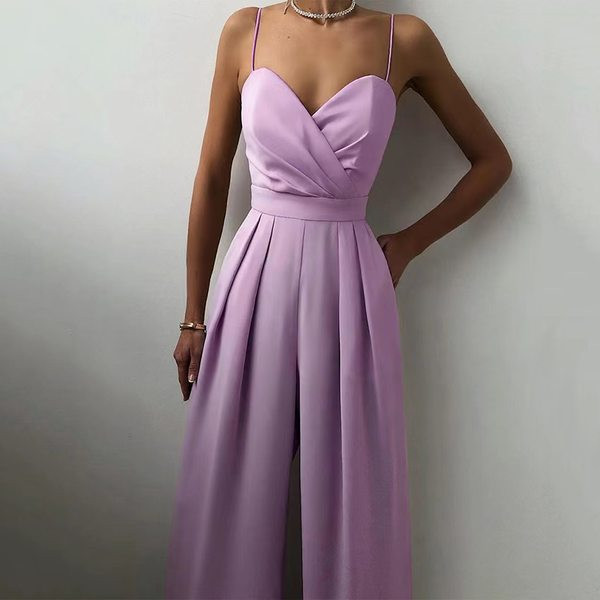 Elegantiškas moteriškas kombinezonas plonomis petnešėlėmis