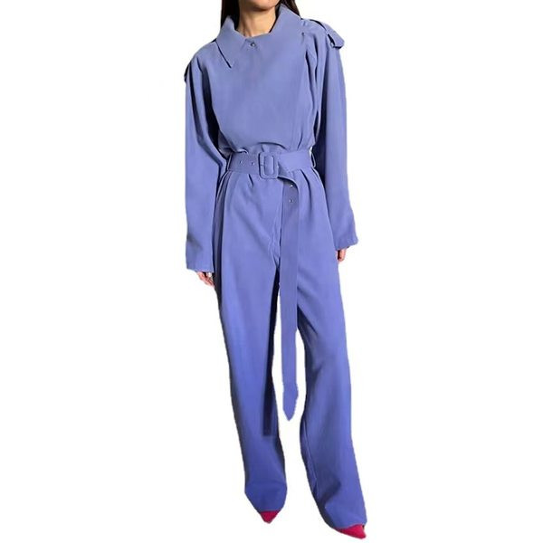 Ženski svečani kombinezon s remenom