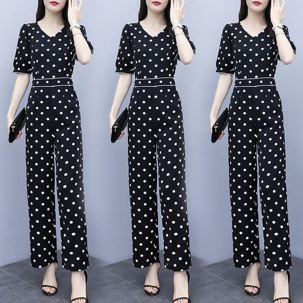 Naiste elegantne täpiline kombinesoon