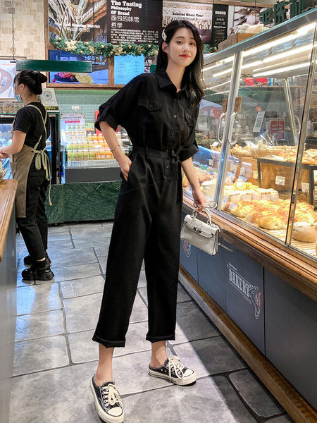 Ženski kombinezon sa širokim nogavicama visokog struka